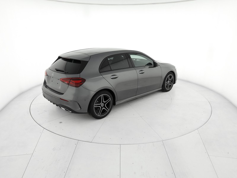 Mercedes Classe A 180 d amg line extra auto diesel grigio
