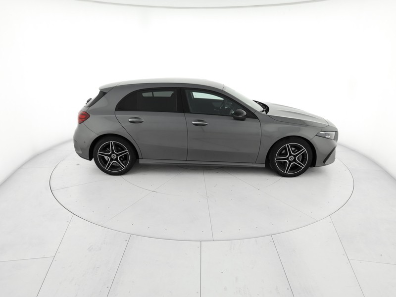 Mercedes Classe A 180 d amg line extra auto diesel grigio