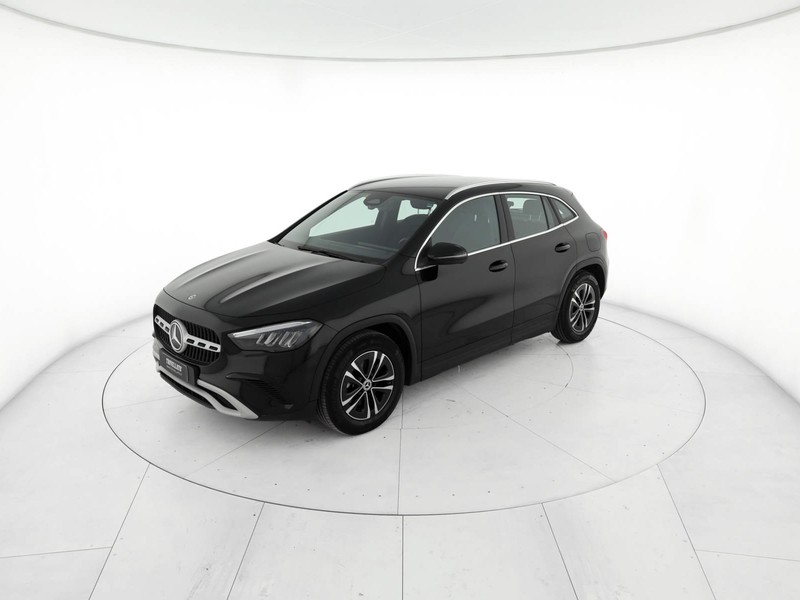Mercedes GLA - foto 2