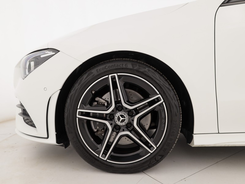 Mercedes CLA Coupè coupe 200 d premium auto diesel bianco
