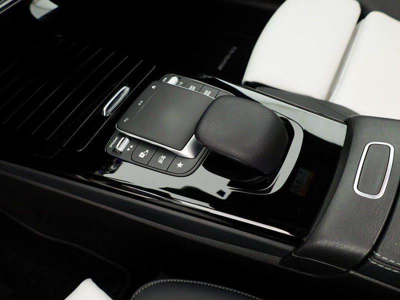 Mercedes CLA Coupè coupe 200 d premium auto diesel bianco