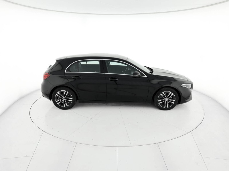 Mercedes Classe A 180 progressive extra auto benzina nero