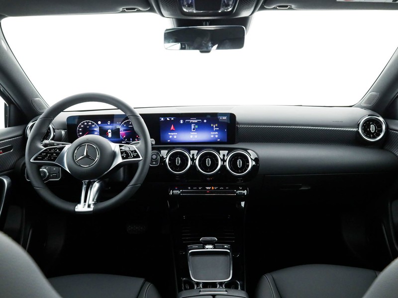 Mercedes Classe A 180 progressive extra auto benzina nero