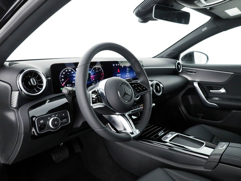 Mercedes Classe A 180 progressive extra auto benzina nero