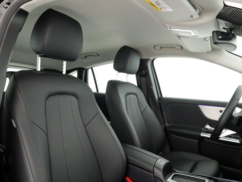 Mercedes GLA 200 d progressive advanced plus auto diesel nero