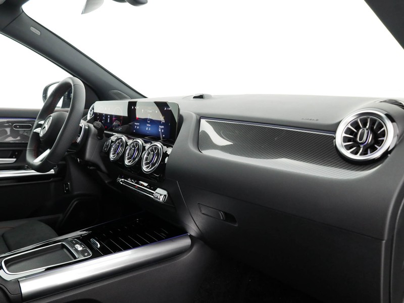 Mercedes GLA 200 d amg line extra auto diesel nero