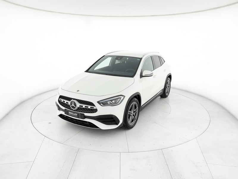 Mercedes GLA 180 premium auto benzina bianco