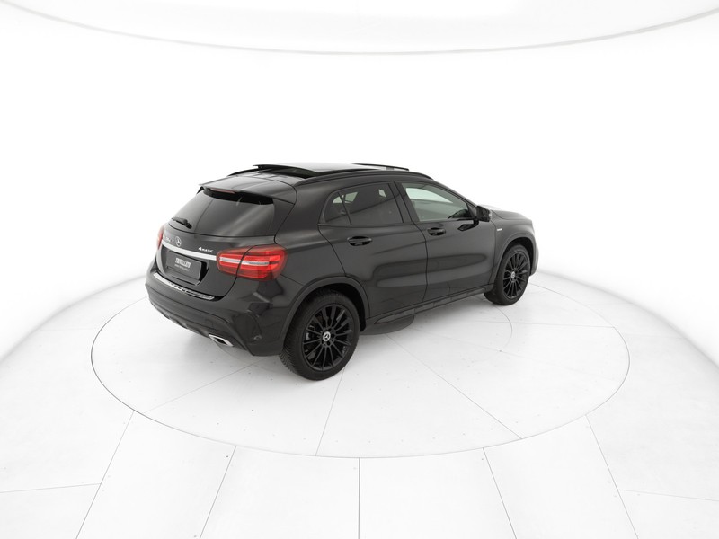 Mercedes GLA - foto 4