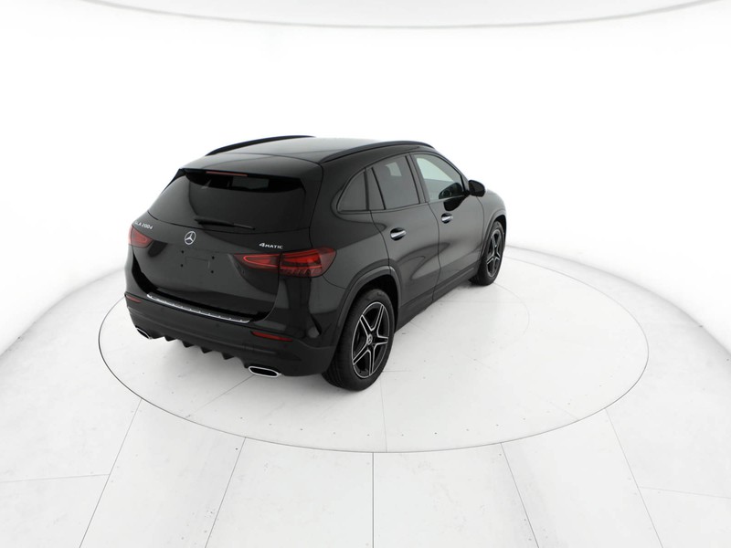 Mercedes GLA 200 d Automatic 4MATIC diesel nero