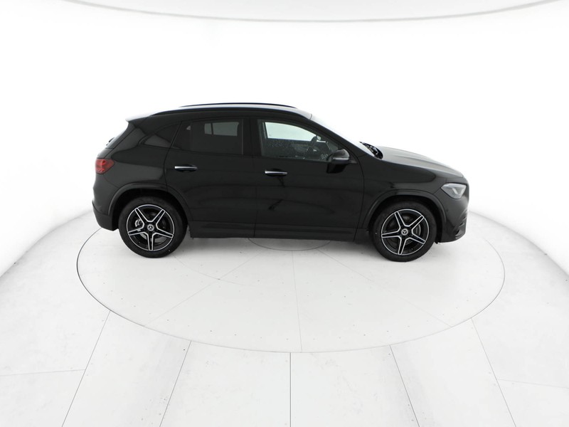 Mercedes GLA 200 d Automatic 4MATIC diesel nero