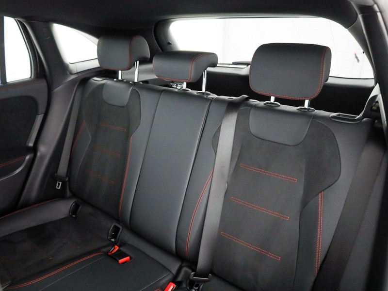 Mercedes GLA 180 d amg line advanced plus auto diesel nero