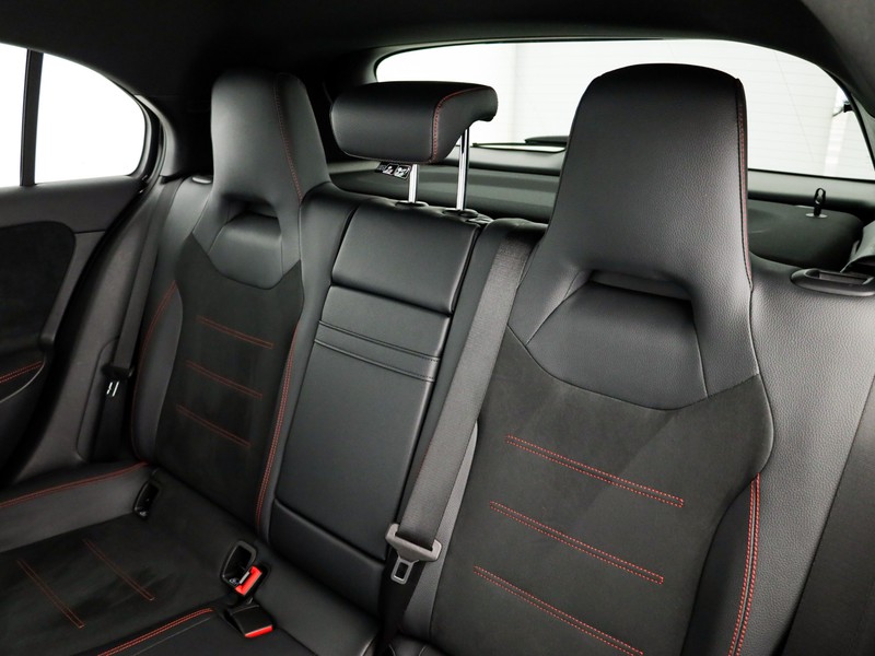 AMG Classe A a amg 35 amg line premium 4matic auto ibrido nero
