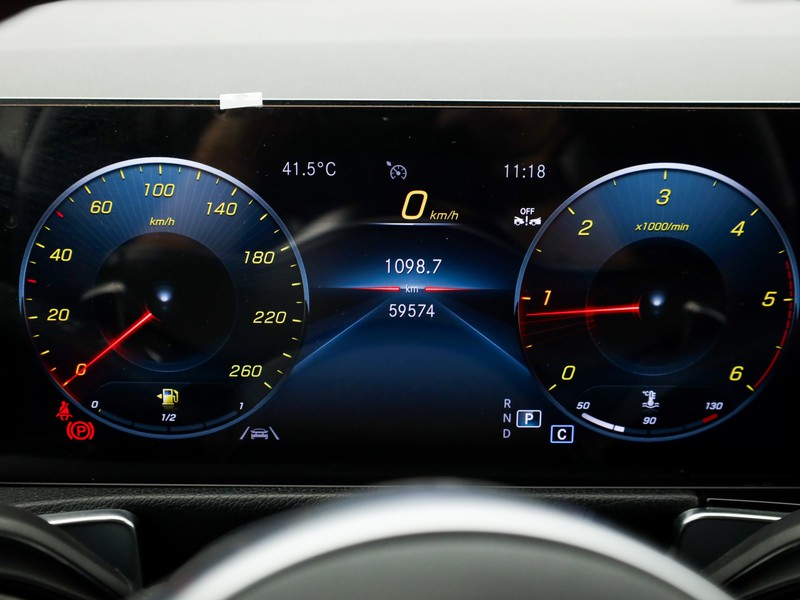 Mercedes GLB 200 d premium auto diesel bianco