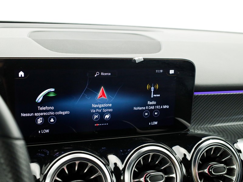 Mercedes GLB 200 d premium auto diesel bianco