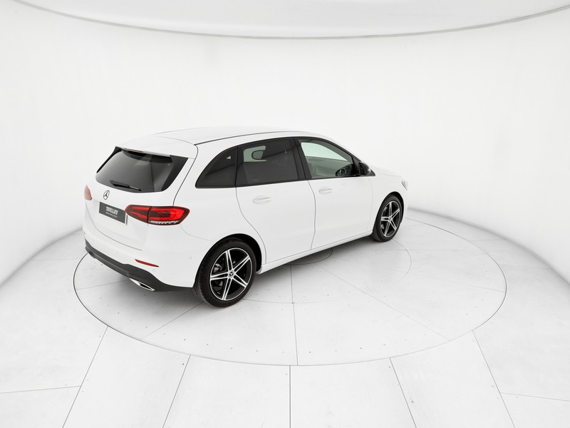 Mercedes Classe B 200 d sport plus auto diesel bianco