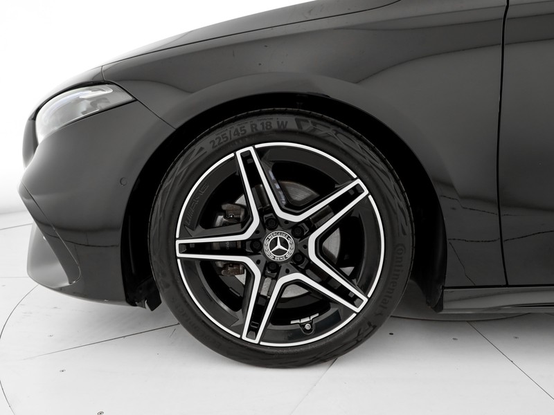 Mercedes Classe A 180 amg line advanced plus auto ibrido nero