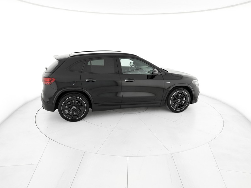 AMG GLA amg 35 amg line premium 4matic auto ibrido nero
