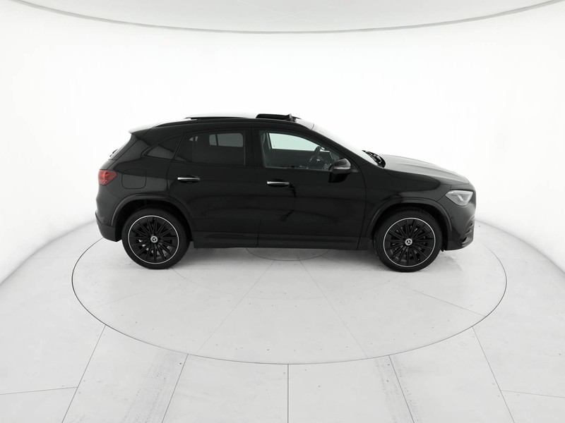 Mercedes GLA 250 e Plug-in hybrid  nero