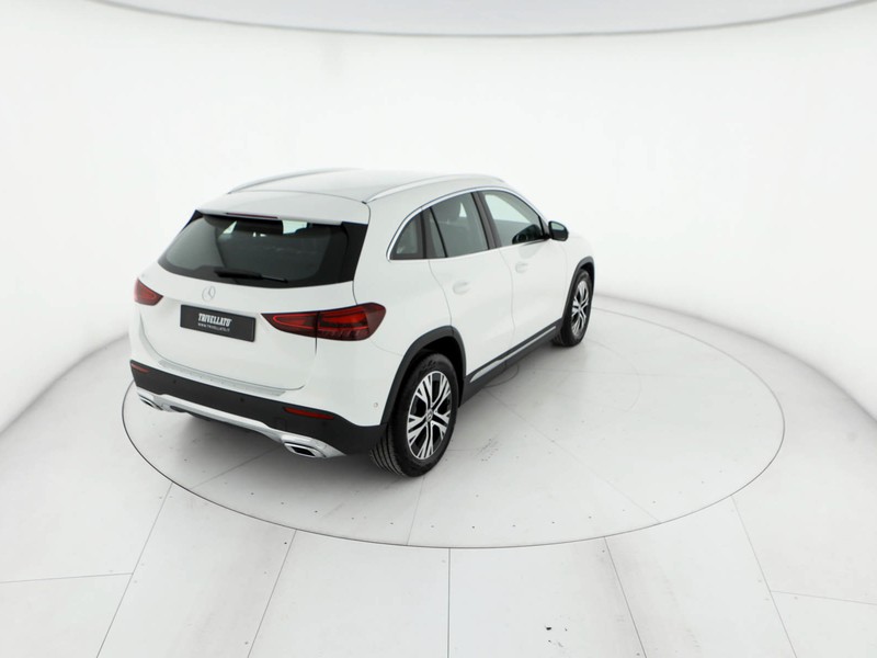 Mercedes GLA 180 d progressive advanced plus auto diesel bianco