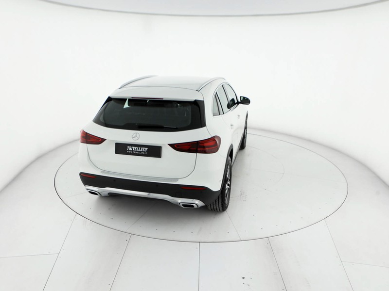 Mercedes GLA 180 d progressive advanced plus auto diesel bianco
