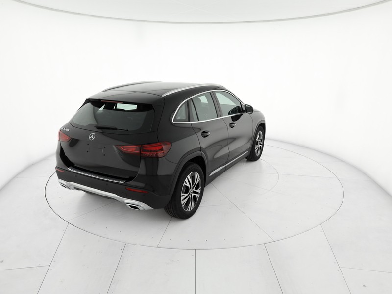 Mercedes GLA 180 Automatic benzina nero