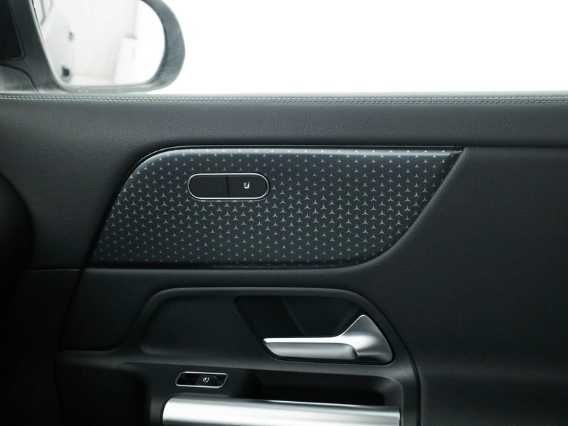 Mercedes GLA 180 Automatic benzina nero