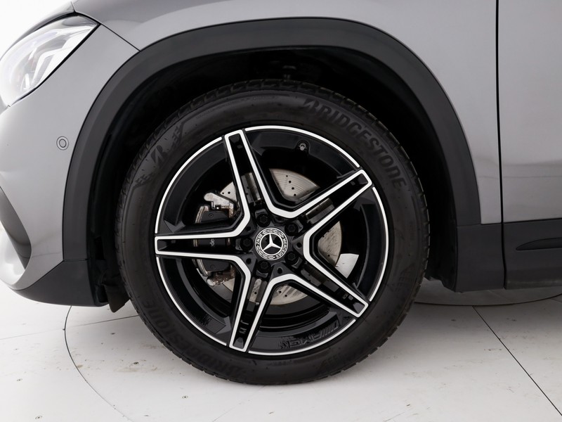 Mercedes GLA 200 d premium auto diesel grigio