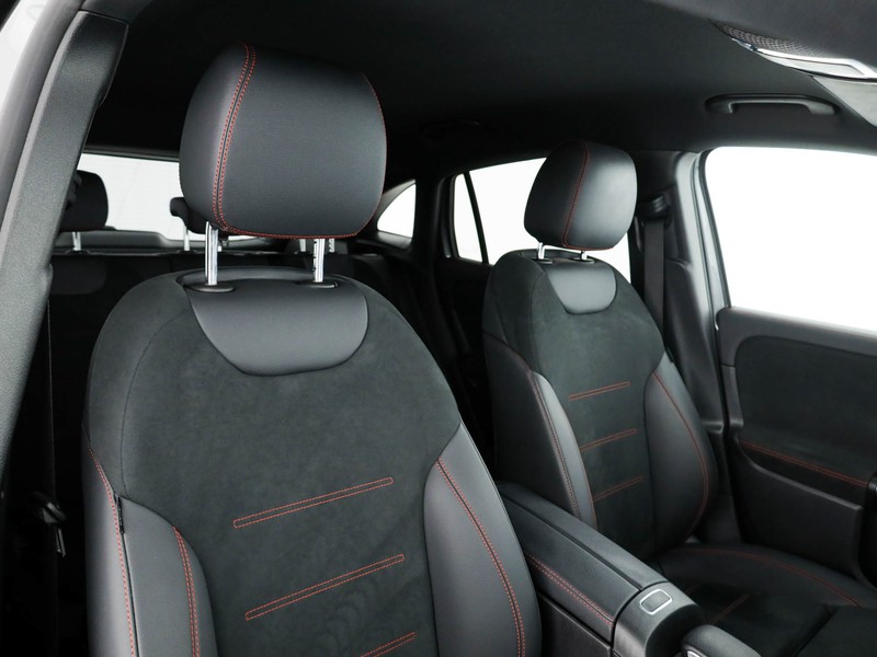 Mercedes GLA 200 d premium auto diesel grigio