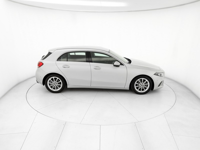 Mercedes Classe A 180 d executive auto diesel argento