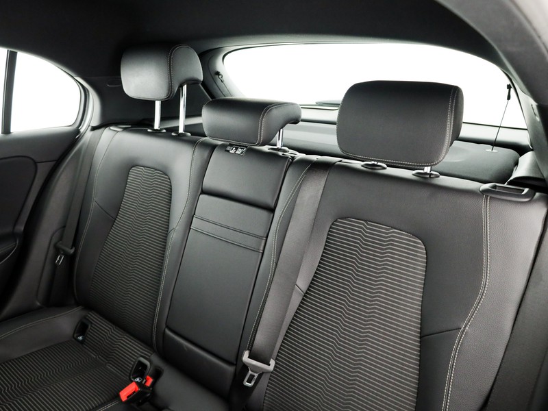 Mercedes Classe A 180 d executive auto diesel argento