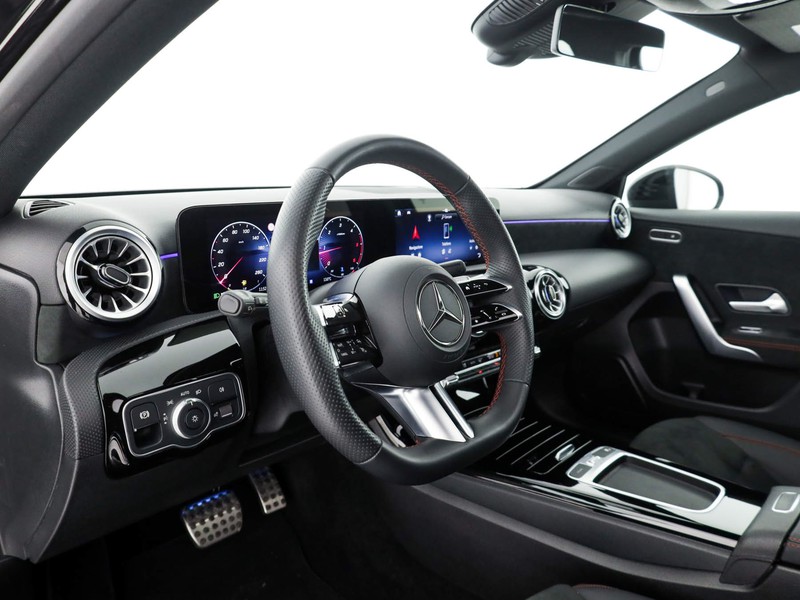 Mercedes Classe A 180 d amg line advanced plus auto diesel nero
