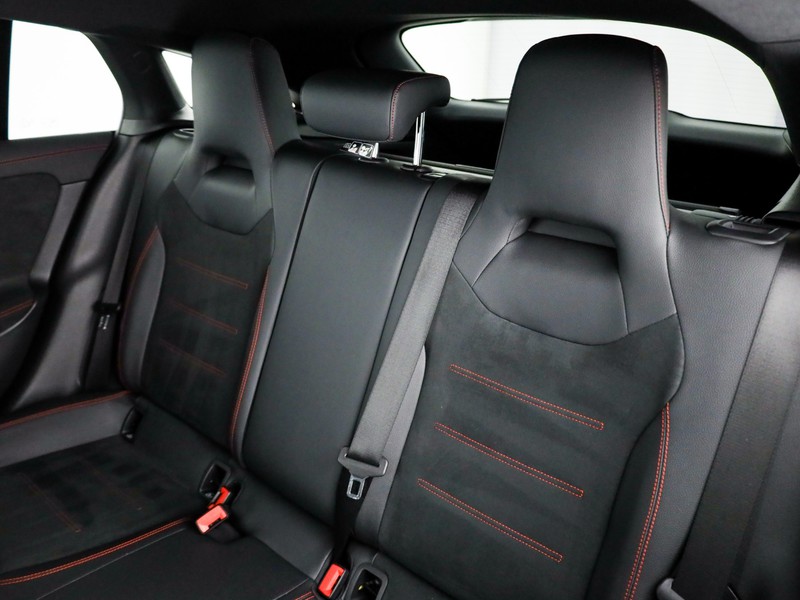 Mercedes CLA Shooting Brake  200 d premium auto diesel nero