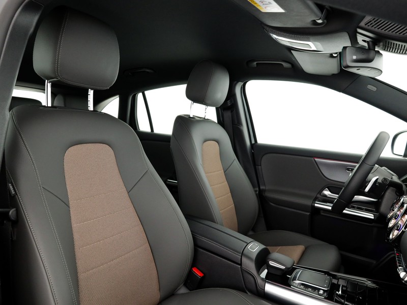 Mercedes EQA 250+ range plus edition elettrica nero