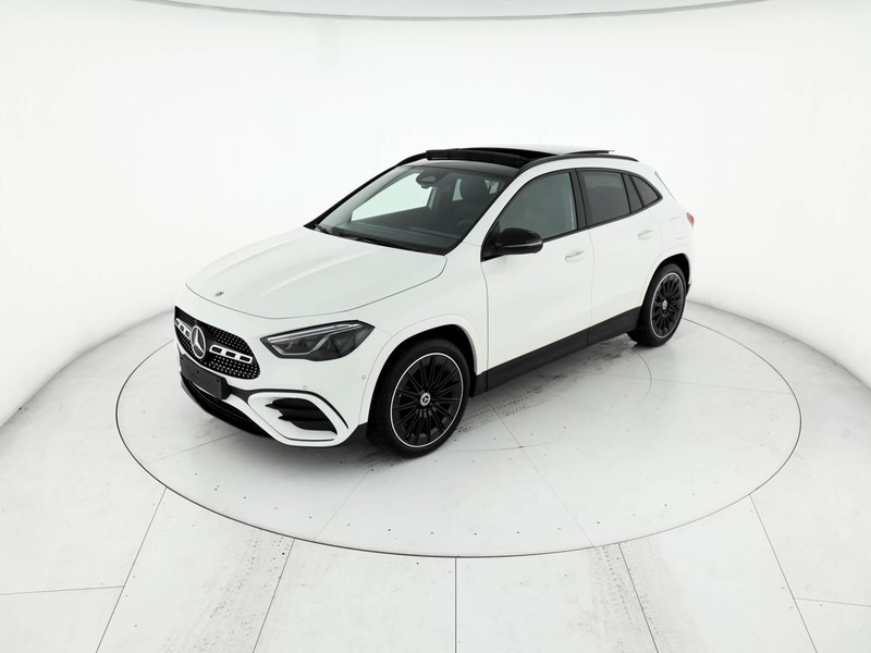 Mercedes GLA 200 d amg line extra auto diesel bianco
