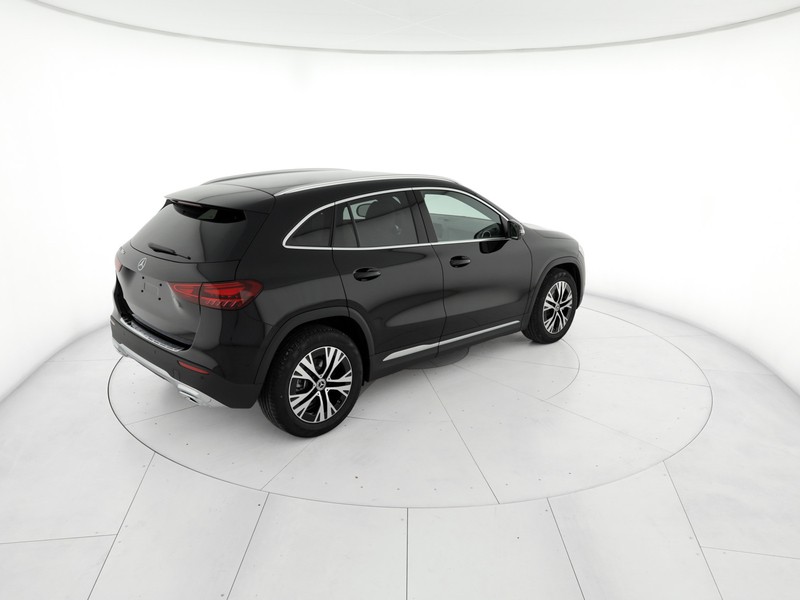 Mercedes GLA 200 d automatic diesel nero