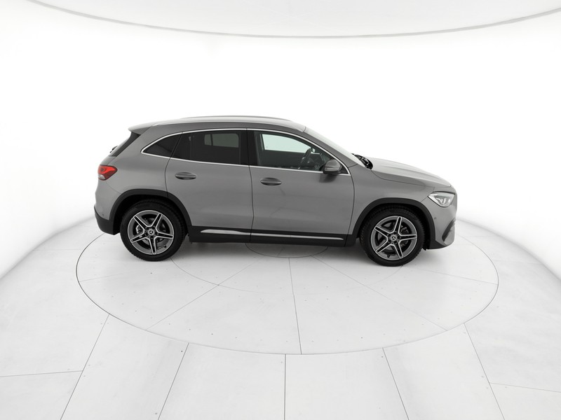 Mercedes GLA 180 d premium auto diesel nero