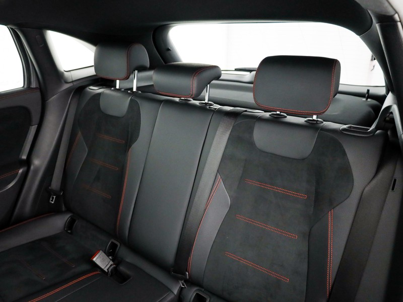 Mercedes GLA 180 d premium auto diesel nero