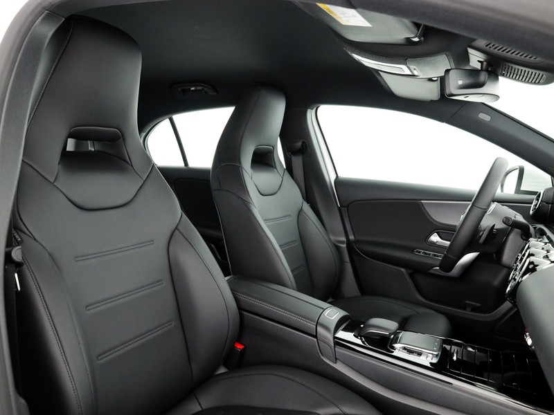 Mercedes Classe A 180 d sport auto diesel bianco