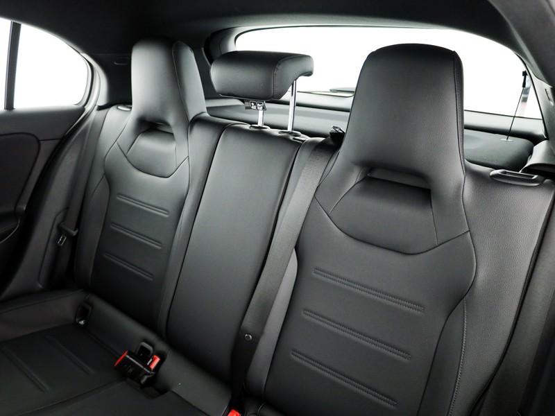 Mercedes Classe A 180 d sport auto diesel bianco