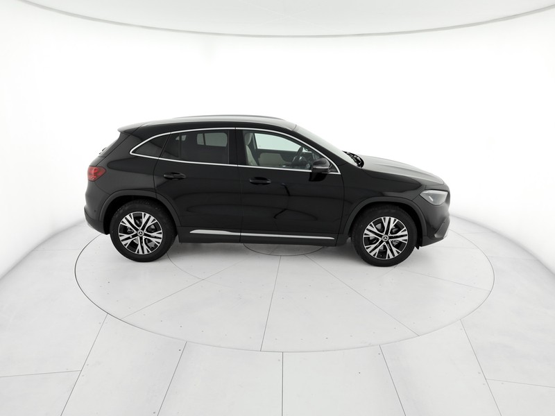 Mercedes GLA 200 d progressive extra auto diesel nero