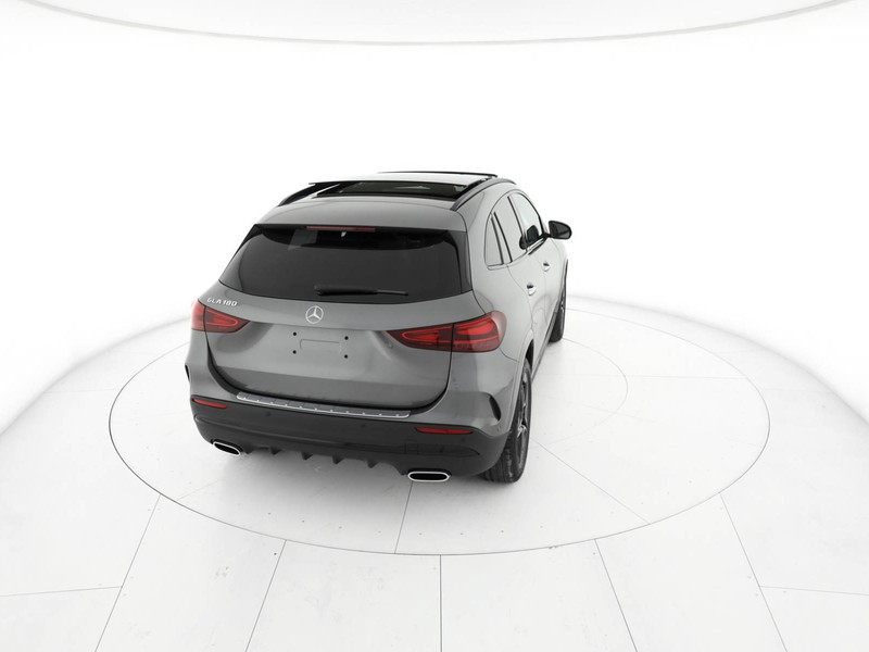 Mercedes GLA 180 amg line extra auto benzina grigio