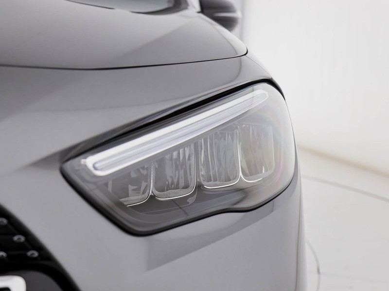 Mercedes GLA 180 amg line extra auto benzina grigio