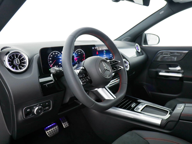 Mercedes GLA 180 amg line extra auto benzina grigio