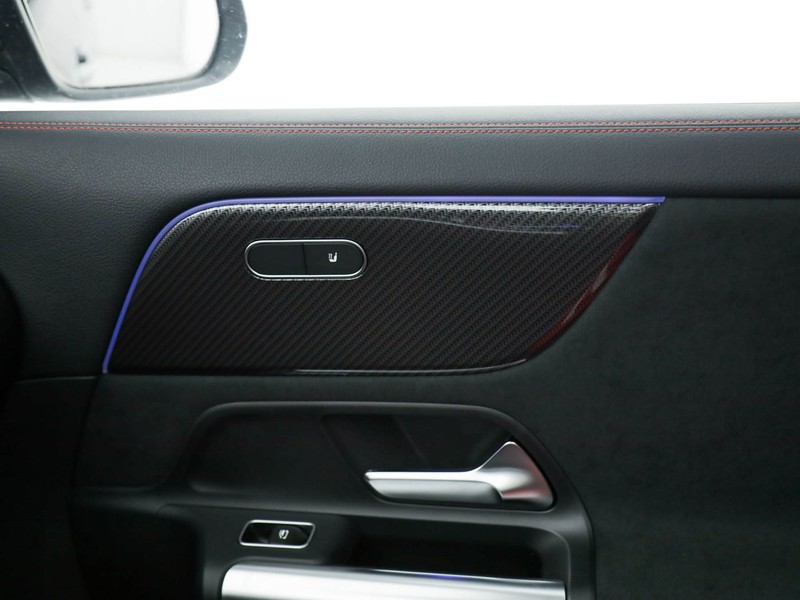 Mercedes GLA 180 amg line extra auto benzina grigio