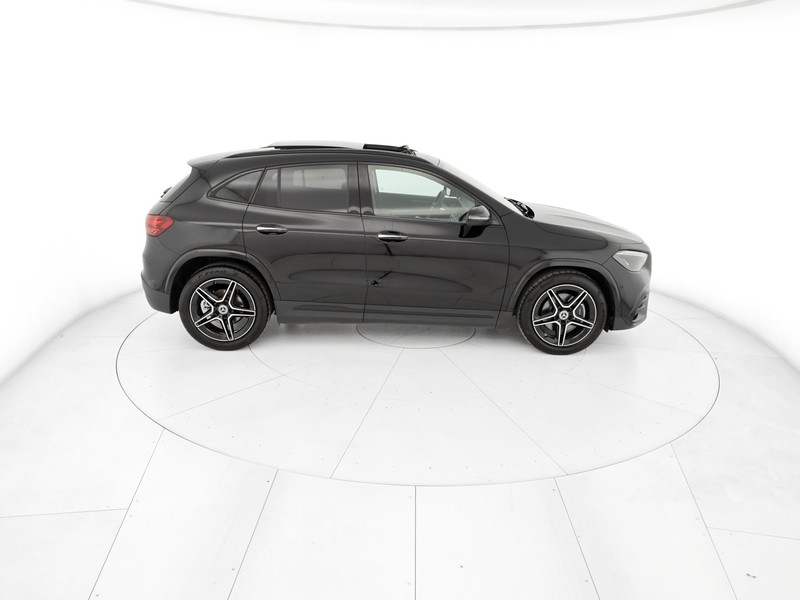 Mercedes GLA 180 d amg line advanced plus auto diesel nero