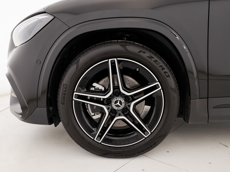Mercedes GLA 180 d amg line advanced plus auto diesel nero