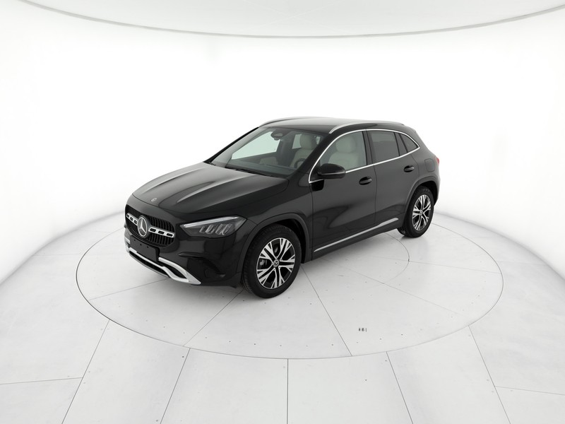 Mercedes GLA - foto 2