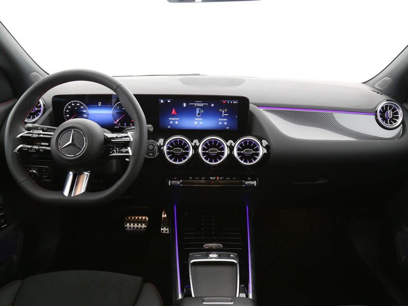 Mercedes GLA 200 d amg line advanced plus auto diesel bianco