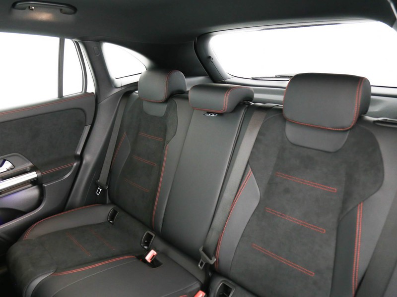 Mercedes GLA 200 d amg line advanced plus auto diesel bianco