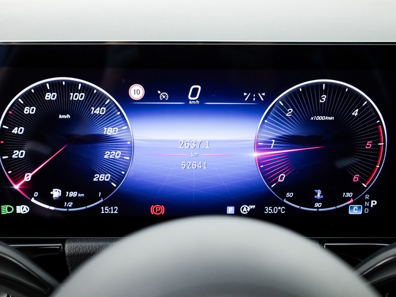 Mercedes GLA 200 d amg line advanced plus auto diesel bianco